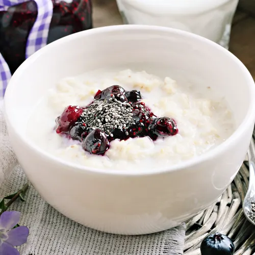 picture of Porridge with blueberry compote